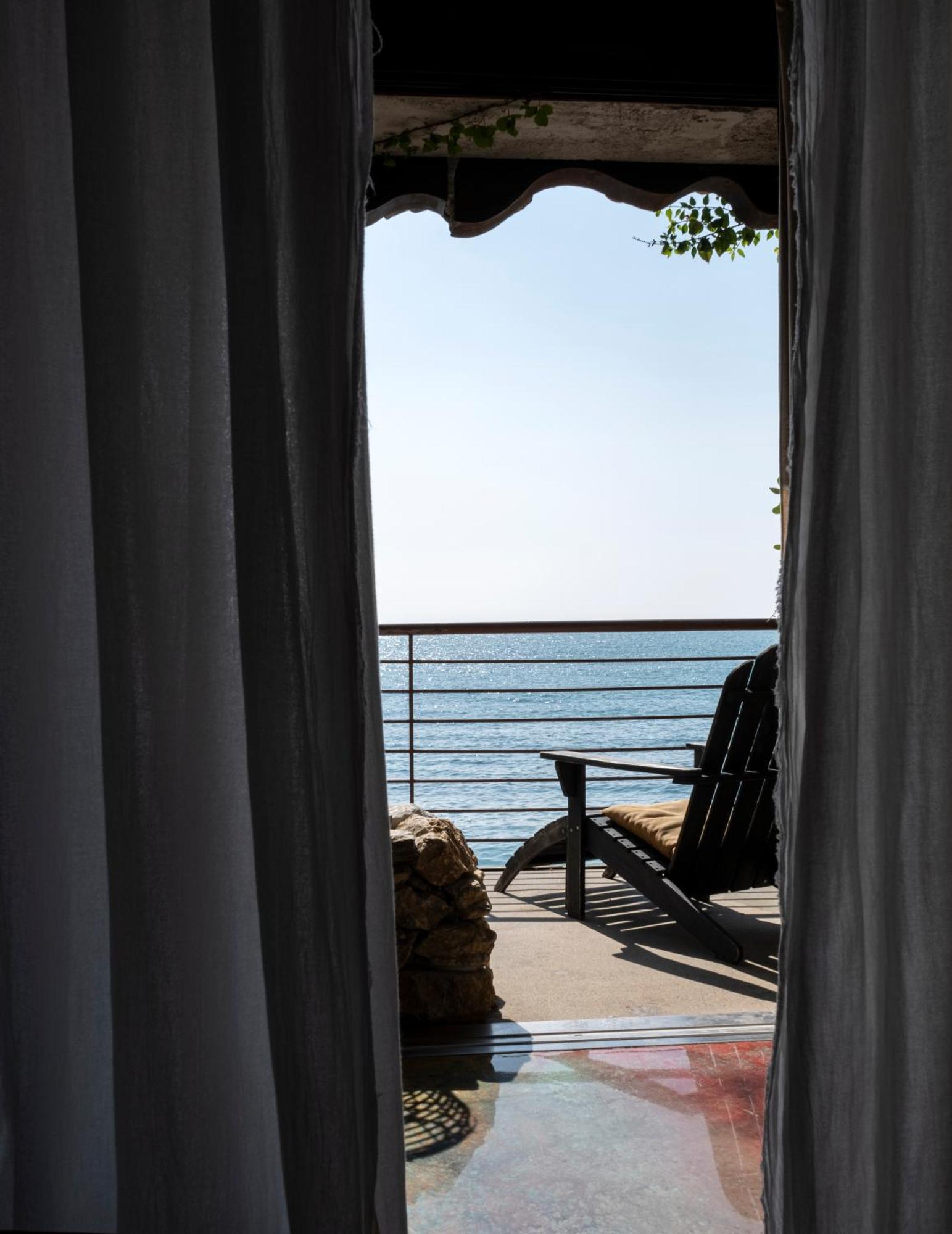 Bed and Breakfast Eco Del Mare Леричи Экстерьер фото