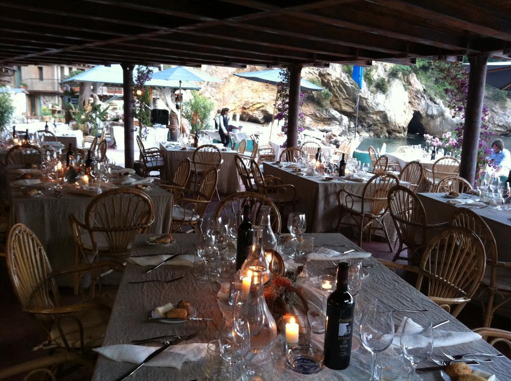 Bed and Breakfast Eco Del Mare Леричи Экстерьер фото