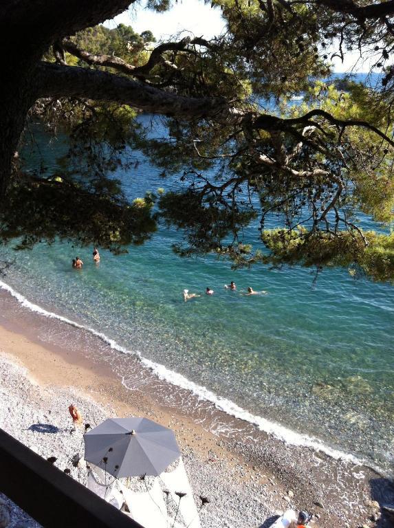 Bed and Breakfast Eco Del Mare Леричи Экстерьер фото