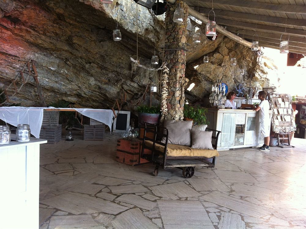 Bed and Breakfast Eco Del Mare Леричи Экстерьер фото
